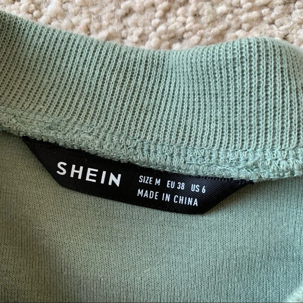 Shein Medium Green Sweatshirt - Picture 2 of 2